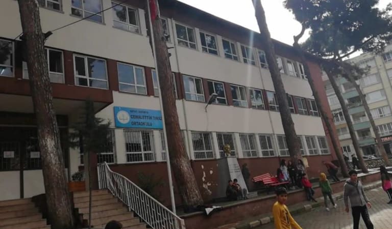 Cemalettin Tınaztepe Ortaokulu